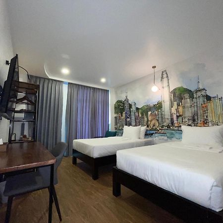 Times Hotel At Bassac Lane Пном Пен Екстериор снимка