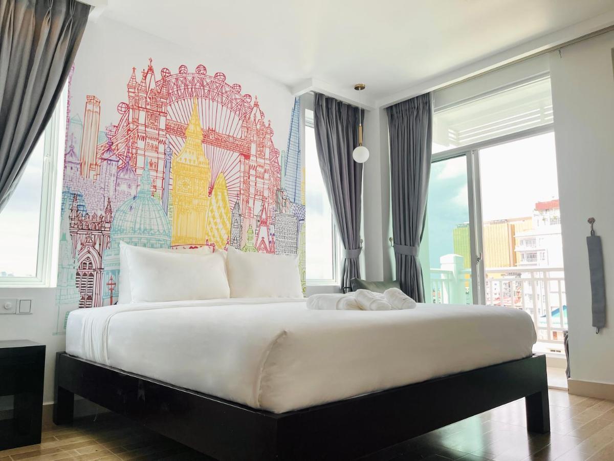 Times Hotel At Bassac Lane Пном Пен Екстериор снимка