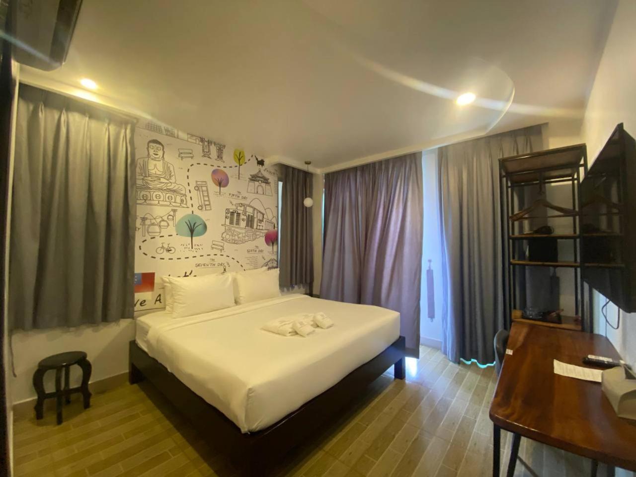 Times Hotel At Bassac Lane Пном Пен Екстериор снимка