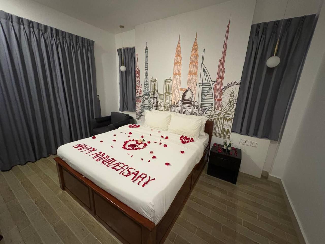 Times Hotel At Bassac Lane Пном Пен Екстериор снимка